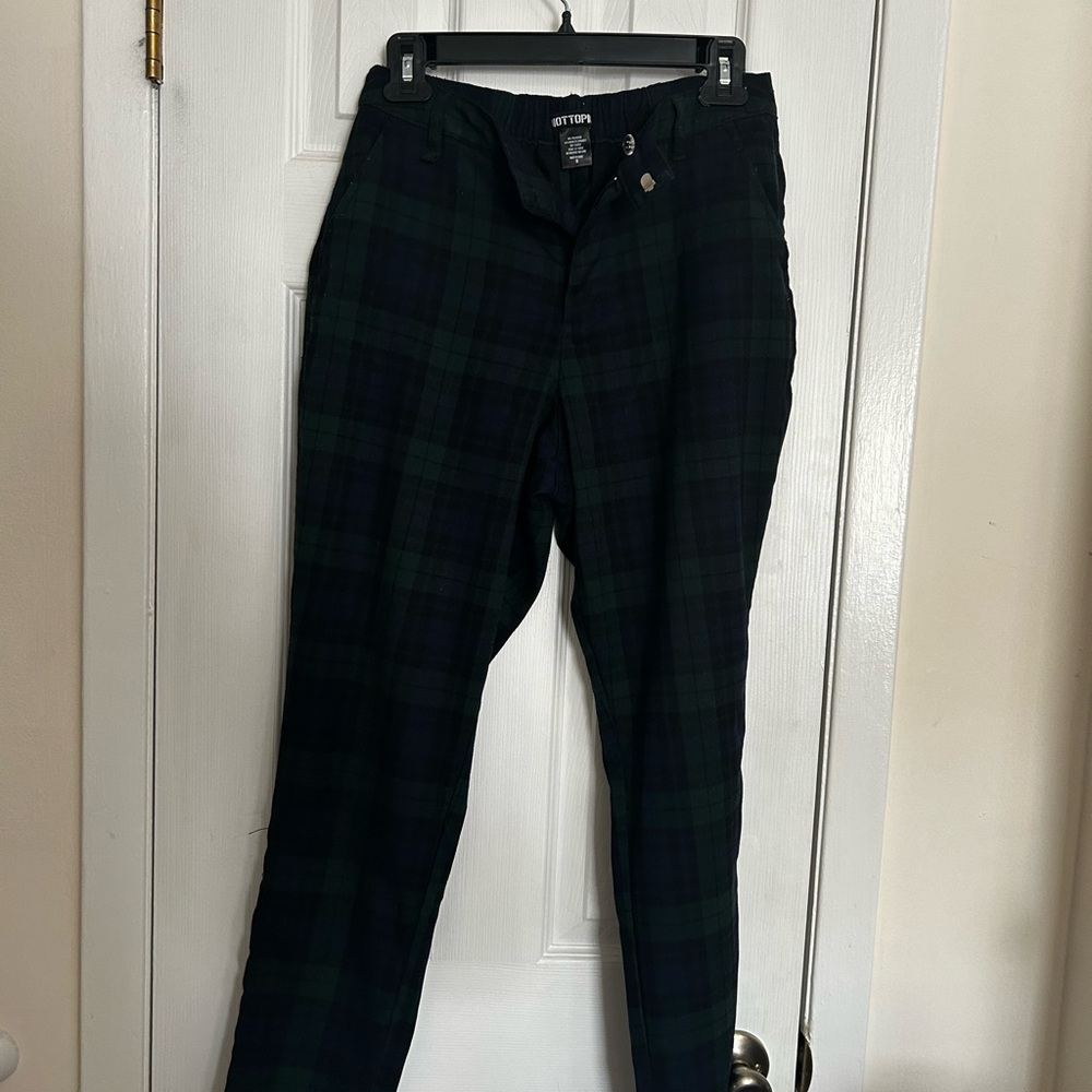 Hot Topic Black and Green Plaid Chinos woman’s